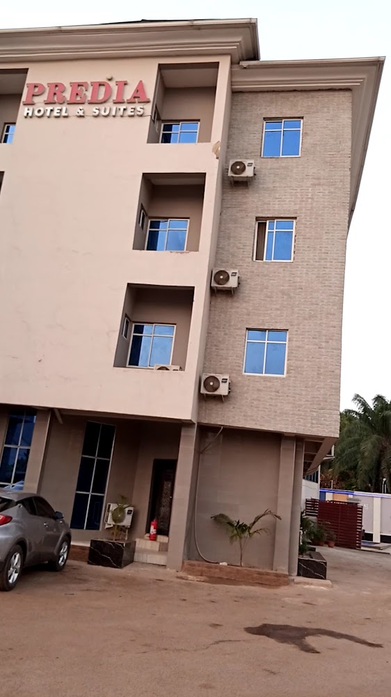 PREDIA HOTEL AND SUITES photo 2